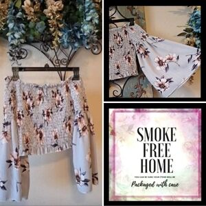 She+Sky Long Sleeve Crop Smocked Off-Shoulder Blouse Gray/Purple. NWT Size Large